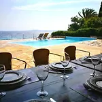 Bella Vista House Apartments, Hot Pool And Jacuzzi Apartment