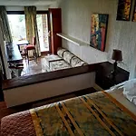 Bella Vista House Apartments, Hot Pool And Jacuzzi Apartment
