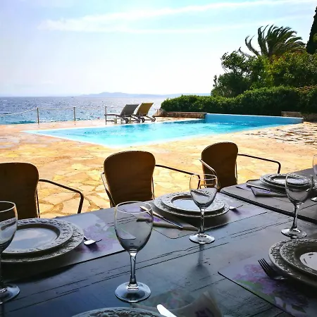 Bella Vista House Apartments, Hot Pool And Jacuzzi شقة