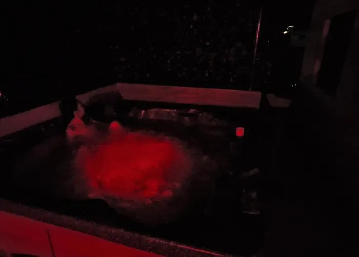 Bella Vista House Apartments, Hot Pool And Jacuzzi *