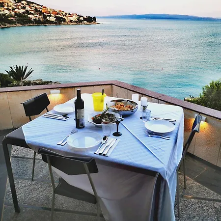 Bella Vista House Apartments, Hot Pool And Jacuzzi Lägenhet